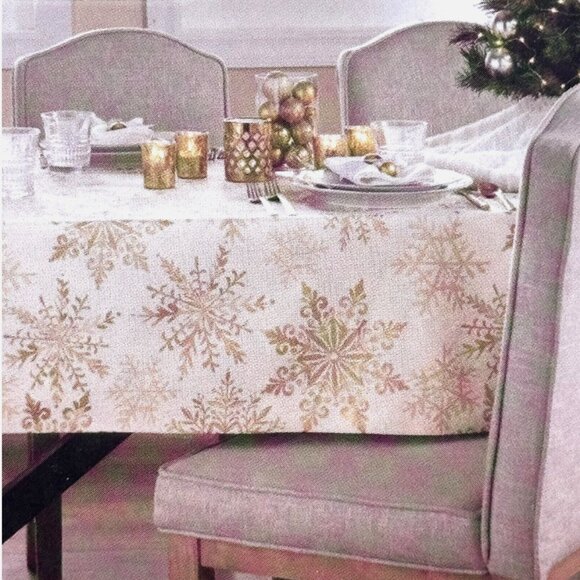 Cynthia Rowley Ornate Gold Snowflake Tablecloth 60x104 Sparkle Christmas Holiday - Picture 7 of 13